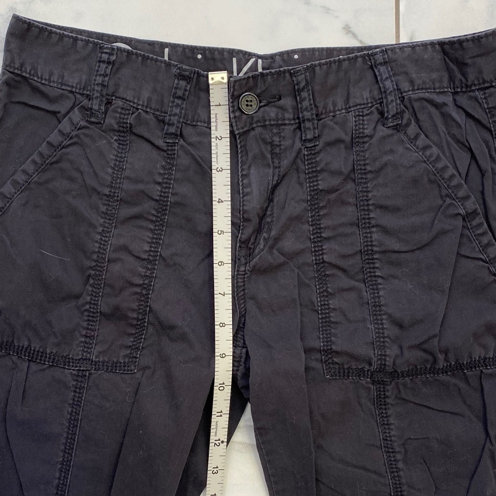 Clavin Klein Cargo Capri Size: 8 - Picture 10 of 11